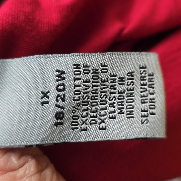 Catherine's red top...LAST CALL THEN OFF FOR DONATION. - Picture 3 of 4